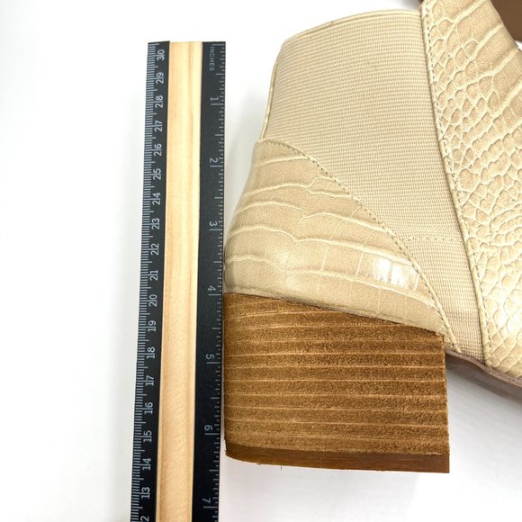 Chinese Laundry Womens Size 8.5 Beige Tan Cream Faux Vegan Leather Croc Boots - Picture 13 of 14